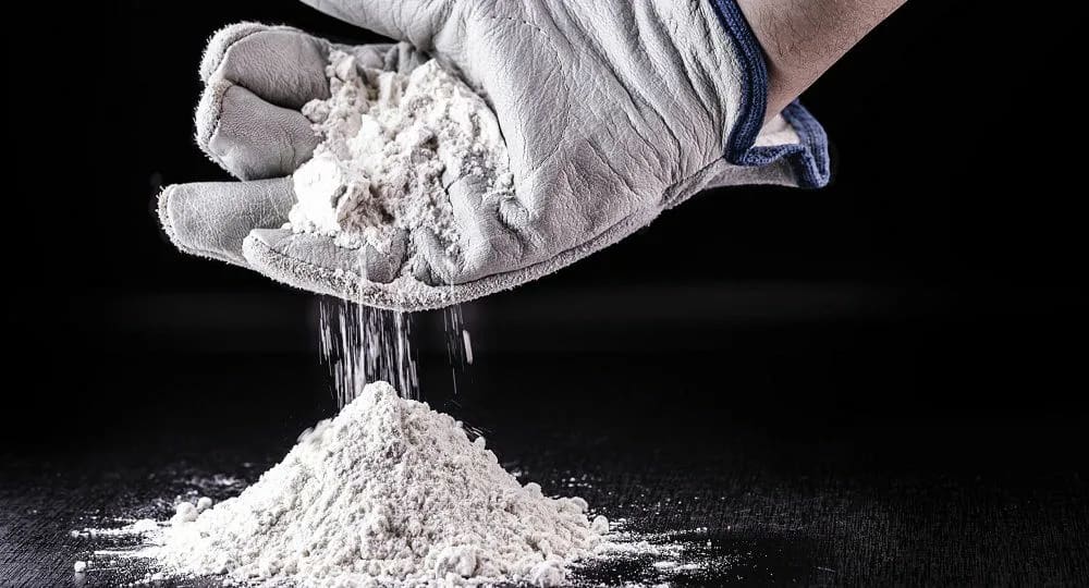 عرضه نانو اکسید آلومینیوم